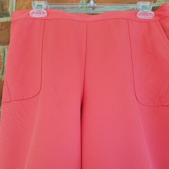 Alfred Dunner Petite Coral Capris 12P Pedal Pushers 100% Polyester Washable - Picture 2 of 8